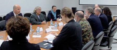 1. Një delegacion i NATO-s u takua me Shefen e Misionit EULEX