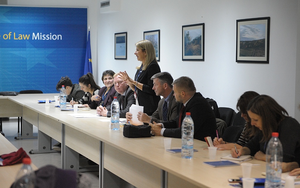 Students from Germany, France Serbia and Kosovo visit EULEX 