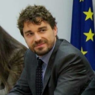 „Glasovi iz Farnesine“: Daniele Pancheri govori o ulozi italijanskih stručnjaka u civilnim misijama ZBOP poput EULEX-a