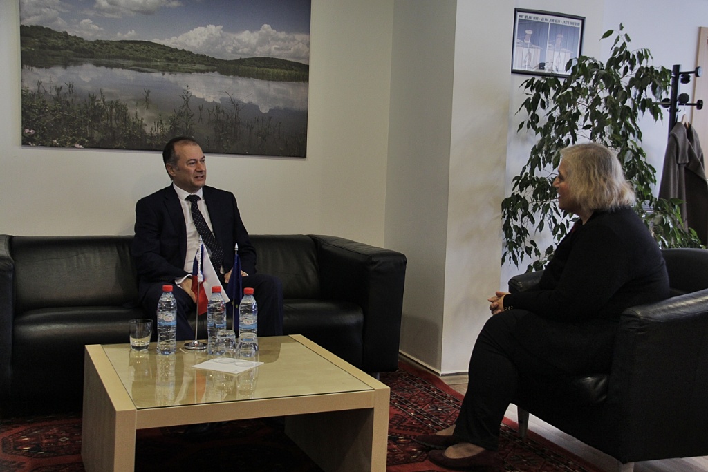 Alexandra Papadopoulou e priti ambasadorin çek në EULEX