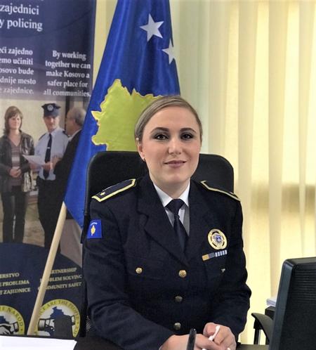 Vođenje jednog od najizazovnijih sektora Policije Kosova – Upoznajte Vjolcu Hoti, komandirku  Stanice Jug Policije Kosova, Regionalna direkcija Priština 