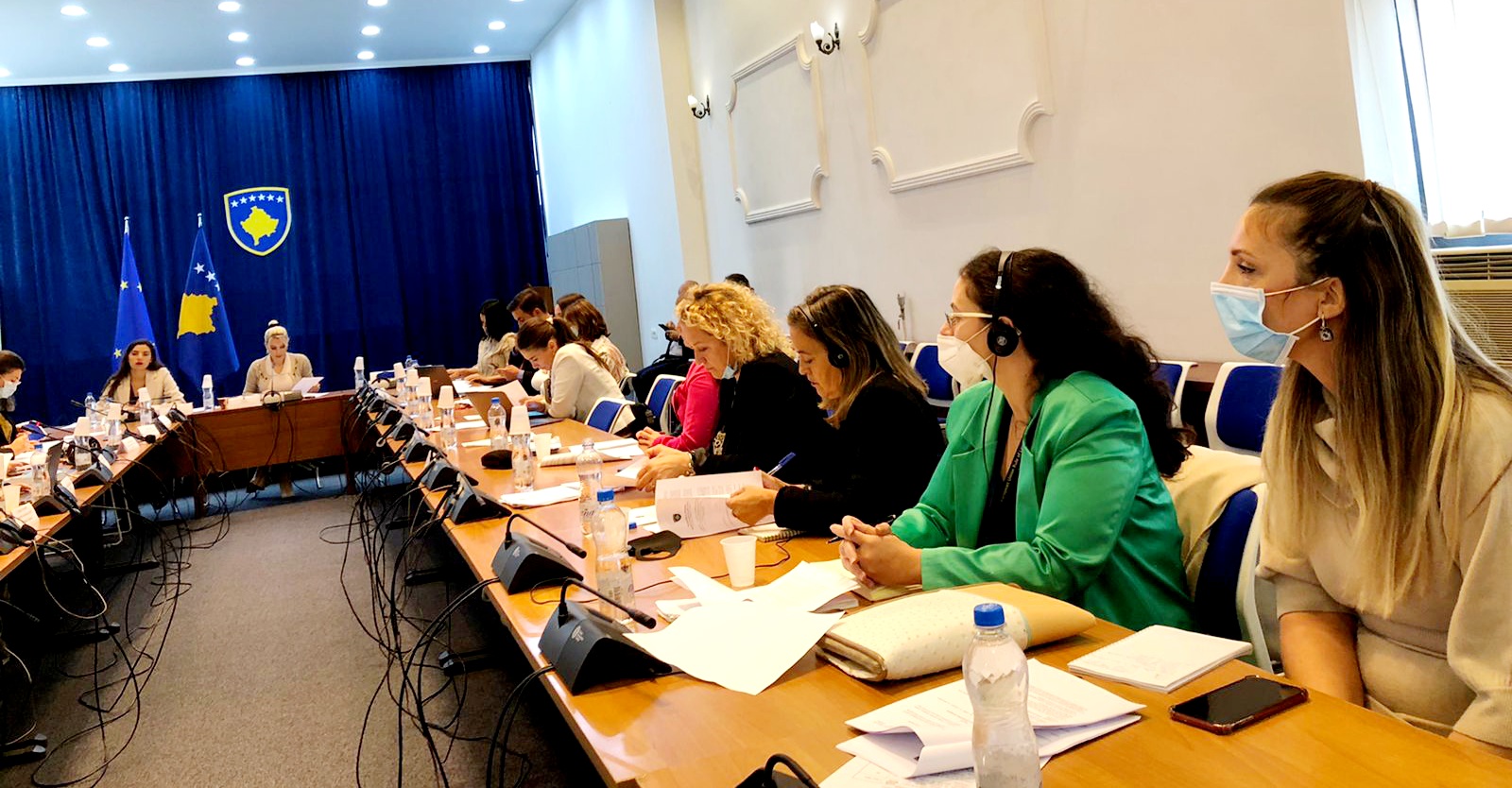 Përfaqësuesja nga EULEX-i merr pjesë në seancën dëgjimore publike për projektligjin për parandalimin dhe mbrojtjen nga dhuna në familje, dhuna kundër grave dhe dhuna në baza gjinore