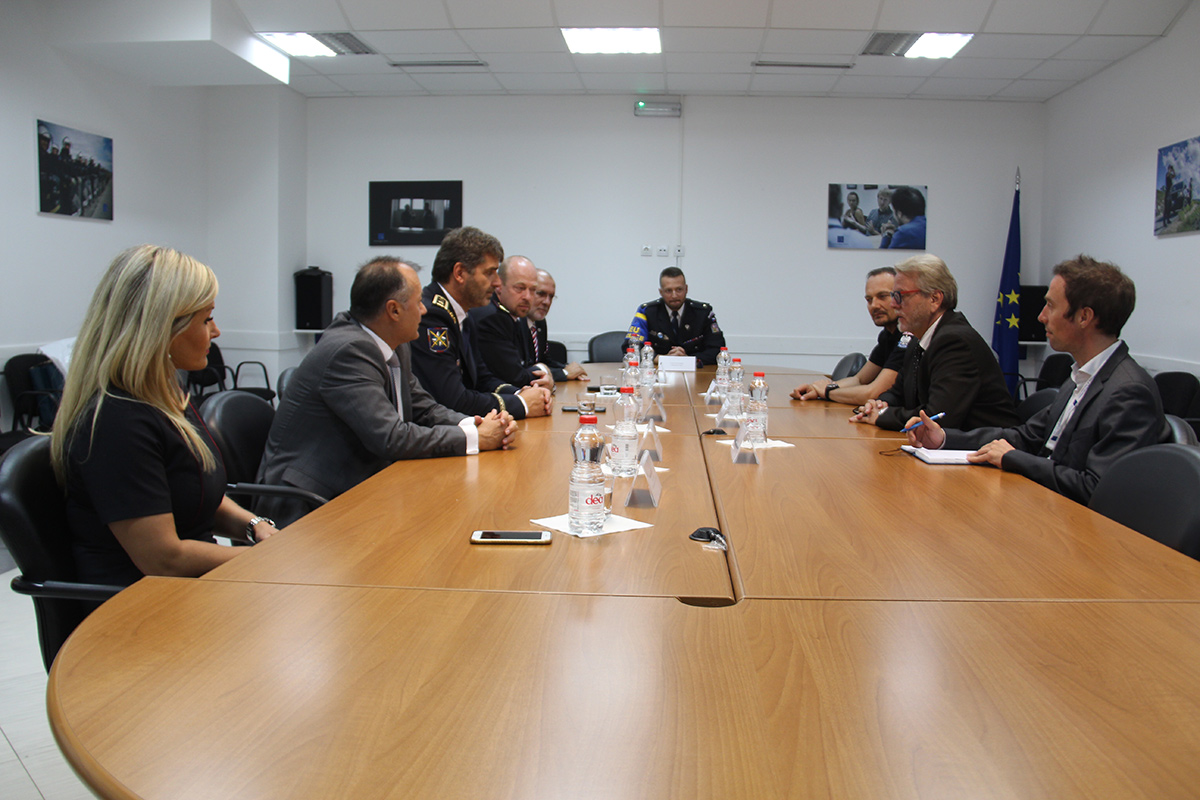 EULEX Acting Head holds separate meetings with Czech Republic Police President and Slovenian Police Deputy Director General