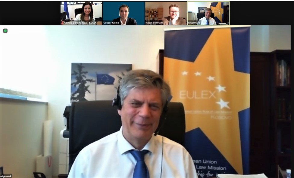 Shoqata e të Rinjve për Punë të Jashtme në Munih e organizoi një diskutim në internet me Shefin e Misionit të Bashkimit Evropian për Sundimin e Ligjit, Lars-Gunnar Wigemark