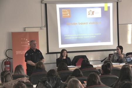 2. EULEX podiže svest o rodno zasnovanom nasilju na Univerzitetima u Prištini i Prizrenu 