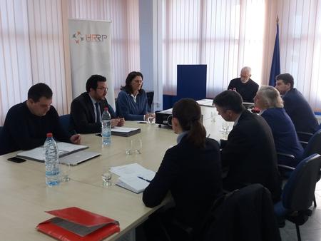 1. Shefja e Misionit EULEX u takua me Panelin për Shqyrtimin e të Drejtave të Njeriut