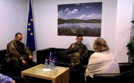 2. Shefja e EULEX-it u takua me Komandantin e KFOR-it