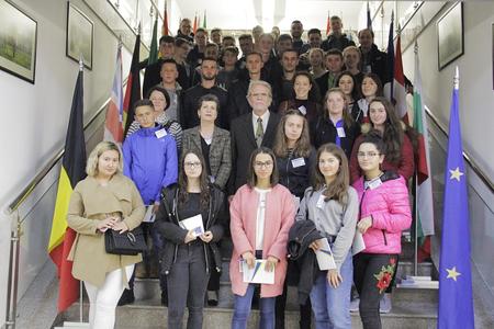 3. Students from Germany and Kosovo visit EULEX