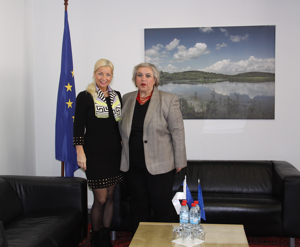Shefja e EULEX-it takon Ambasadoren e Estonisë