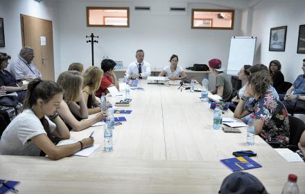 04. Students from Netherlands visit EULEX