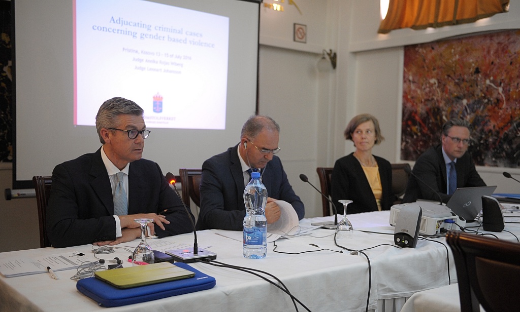 EULEX-i organizoi trajnim të specializuar për gjyqtarët e Kosovës 