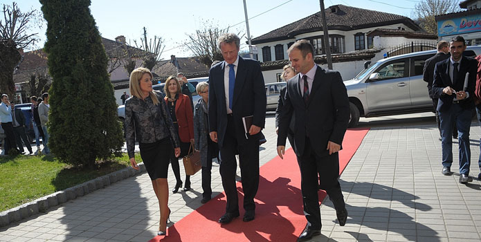 EULEX Head of Mission continues  his regular visits throughout Kosovo 