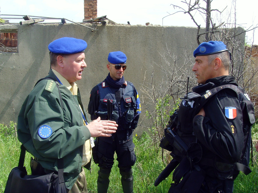Head of EULEX Police Visits Kroi i Vitakut / Brdjani