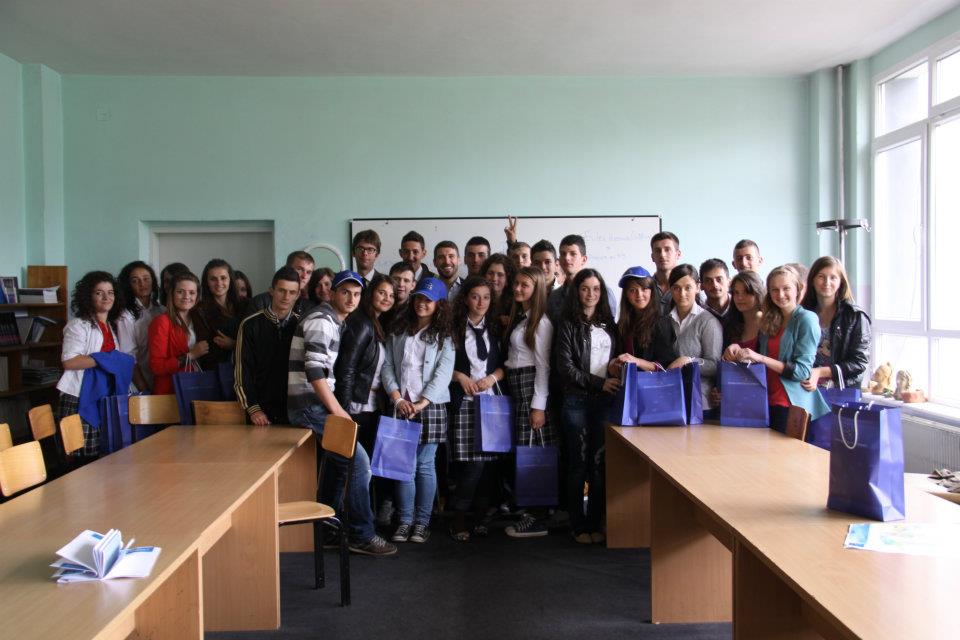 Continuing school outreach activities in Kosovo<br />   